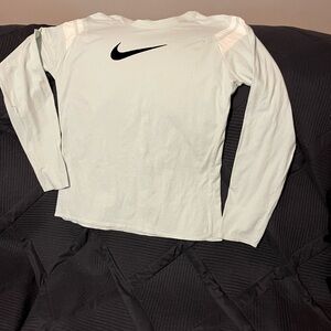 Nike Long Sleeve Shirt in Light Green
